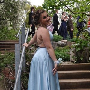 sherri hill prom dress